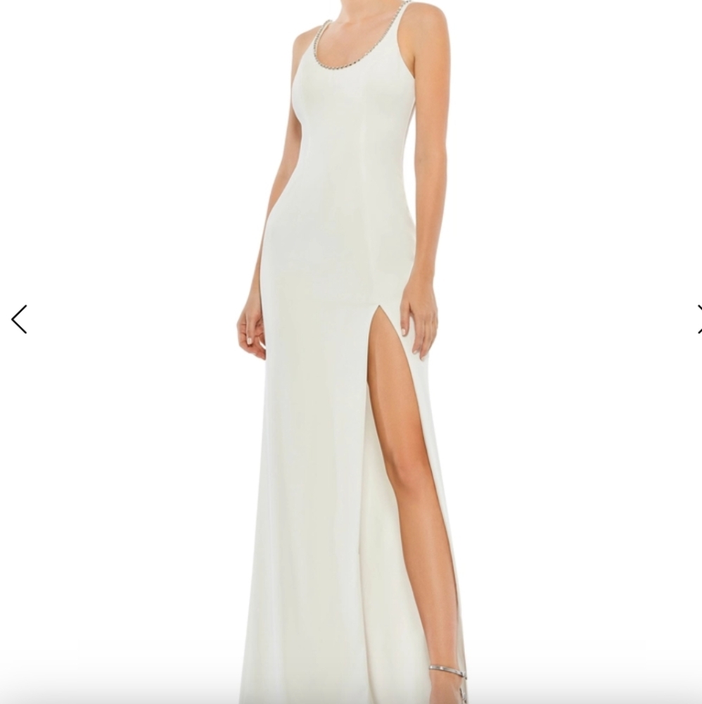 Ieena For MacDuggal Scoop Beaded Neck White Maxi Dress Size 6